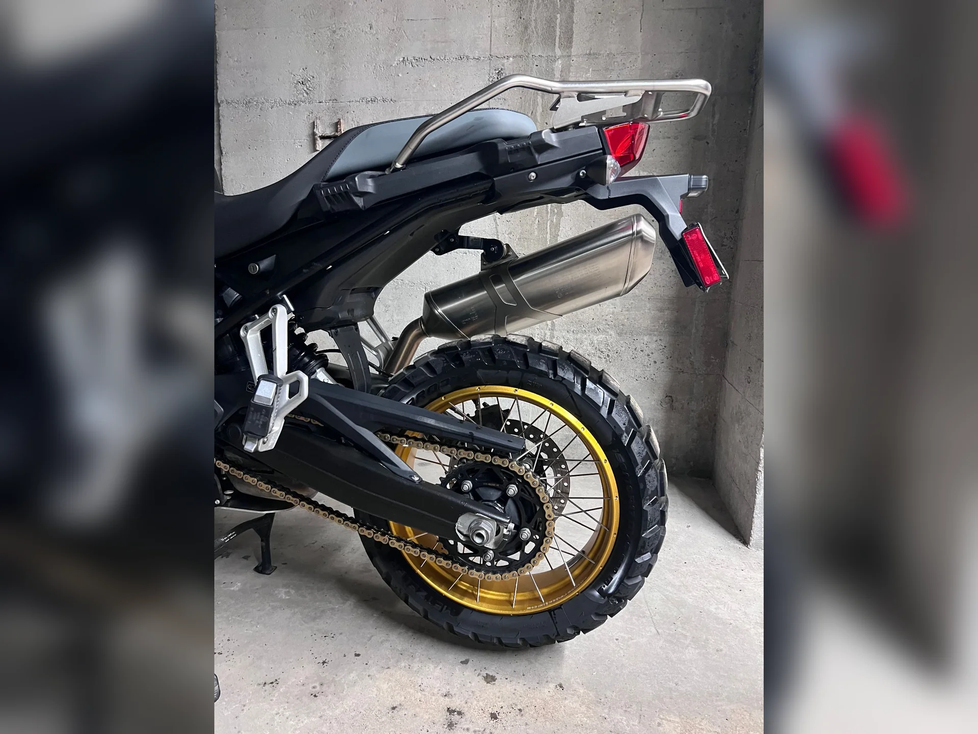 2020 BMW F850GSA - Exclusive Gray thumbnail 3