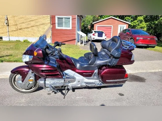 Honda Goldwing GL1800 Touing Rouge