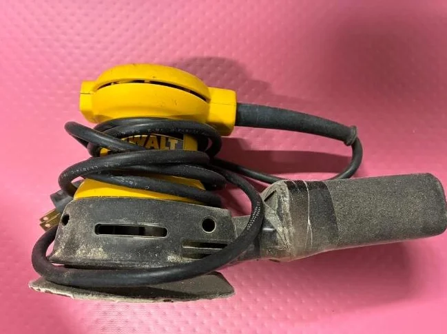Ponceuse Dewalt thumbnail 2