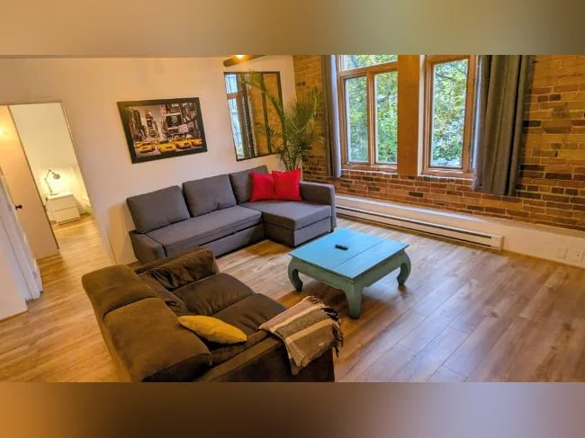 Location grand meublé québec - 2 chambres 4 ½ avec stationnement intérieur inclus - Particulier thumbnail 2