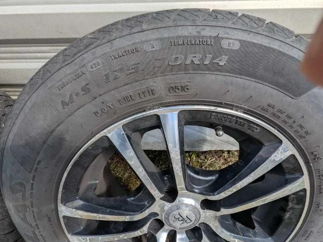 pneus avec Mags (4) 175 70 R14