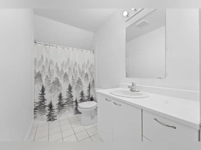 DUPLEX AVEC GARAGE A VENDRE A SAINT_ SAUVEUR thumbnail 8