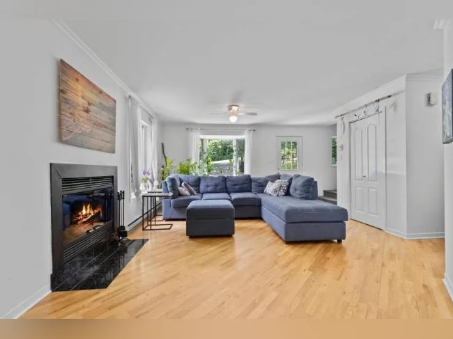 DUPLEX AVEC GARAGE A VENDRE A SAINT_ SAUVEUR thumbnail 9