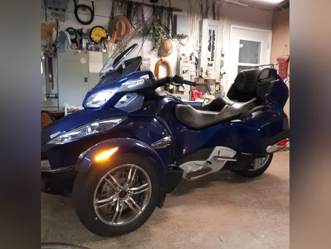 2010 Can-Am Spyder RTS-SM5/monté en Limited, À VOIR thumbnail 4