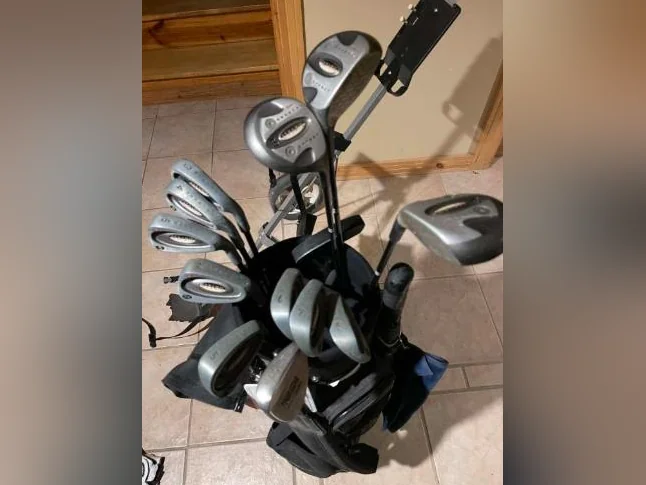 Équipement de golf complet pour homme droitier thumbnail 6