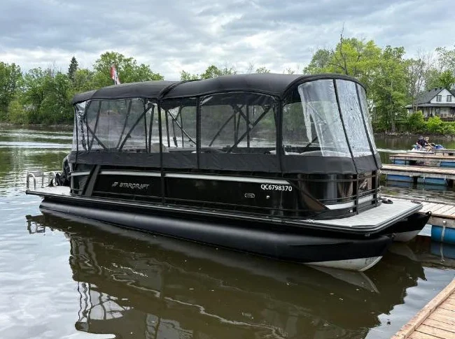 Ponton 25' Starcraft175 hp
