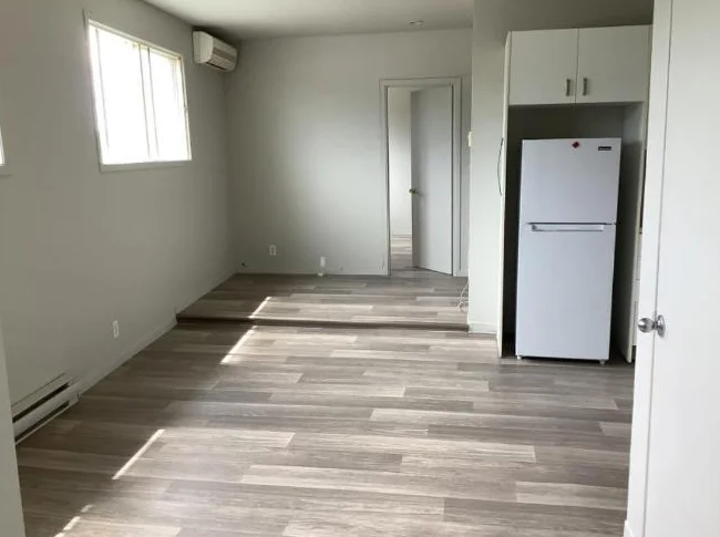Logement 31/2 à louer thumbnail 4