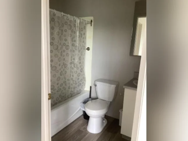 Logement 31/2 à louer thumbnail 2