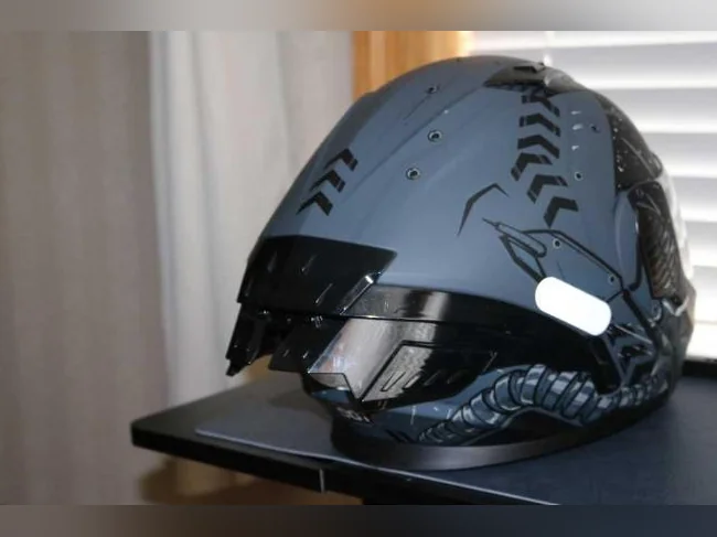 2 casques de moto thumbnail 5