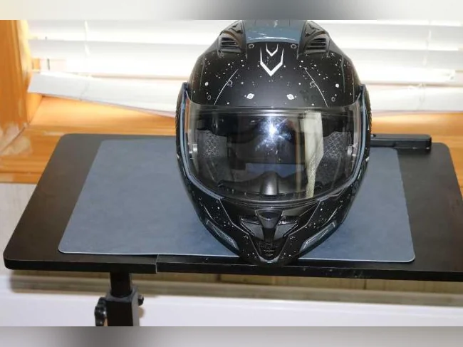 2 casques de moto