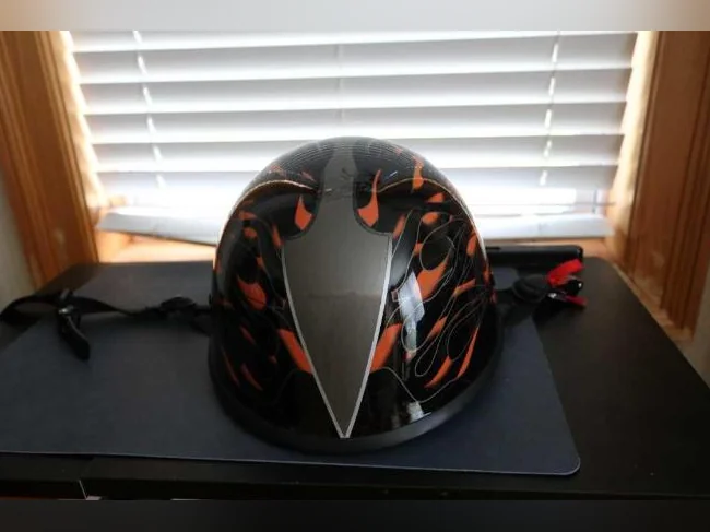 2 casques de moto thumbnail 7