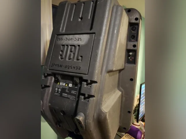 2 Enceintes JBL 800w thumbnail 2