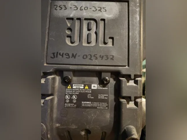 2 Enceintes JBL 800w thumbnail 3