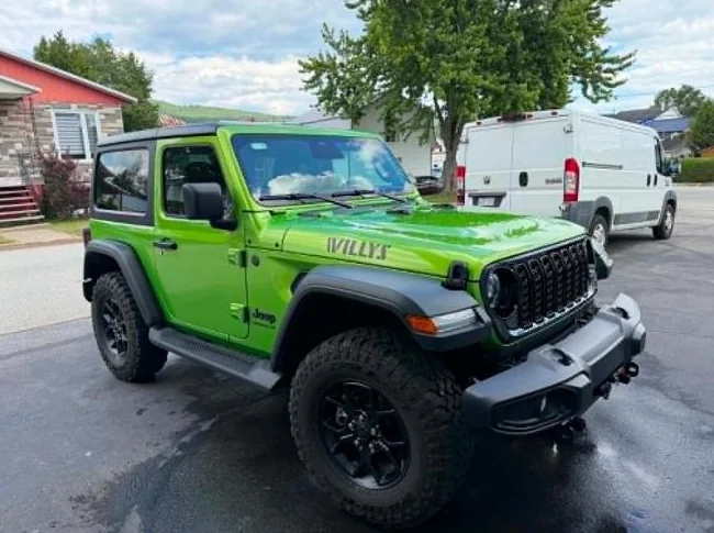 Jeep Wrangler Willys 2025 – 6 500 km – Comme neuve – Prête à être remorquée!