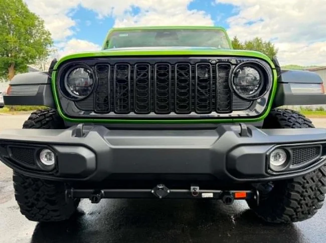 Jeep Wrangler Willys 2025 – 6 500 km – Comme neuve – Prête à être remorquée! thumbnail 2