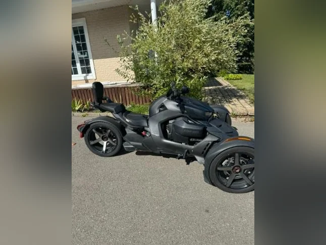 Can-Am Ryker 900 (2022) – Excellent état – Prêt pour la route ! thumbnail 3