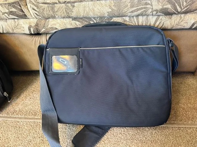 Valise travail ordinateur portable bureau dossier