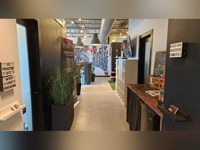 Espace de bureau à louer _ Aire ouverte _ ECAD Coworking à St-Eustache thumbnail 4