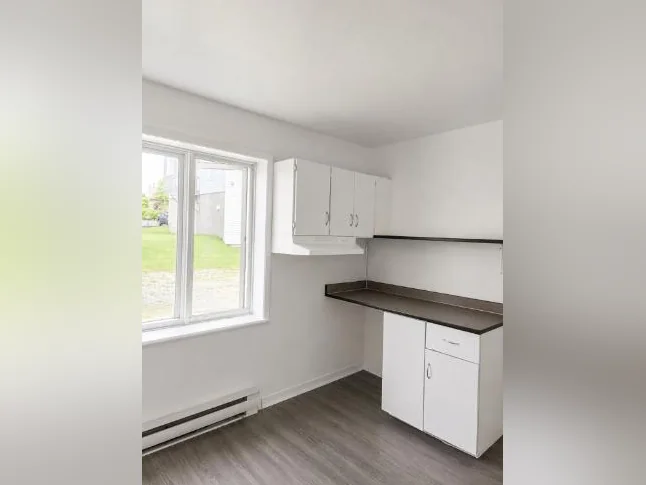 Appartement 1 1/2 à Saint Paul de Montminy chauffé éclairé DISPONIBLE IMMÉDIATEMENT