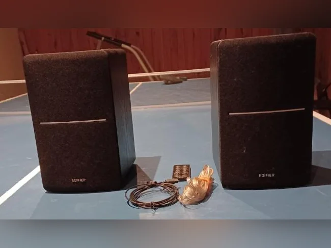 Enceintes audio Edifier R1280DB