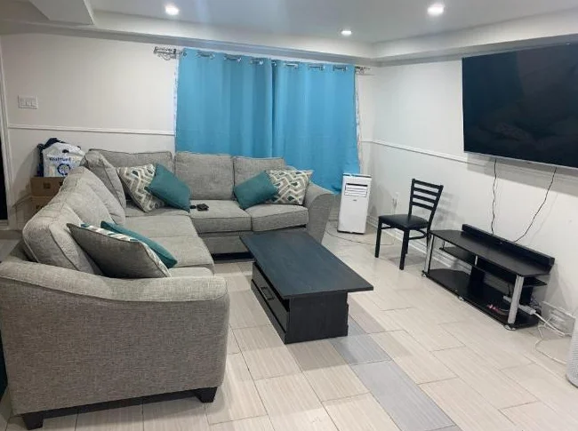 Spacious and bright renovated 3½ apartment thumbnail 8