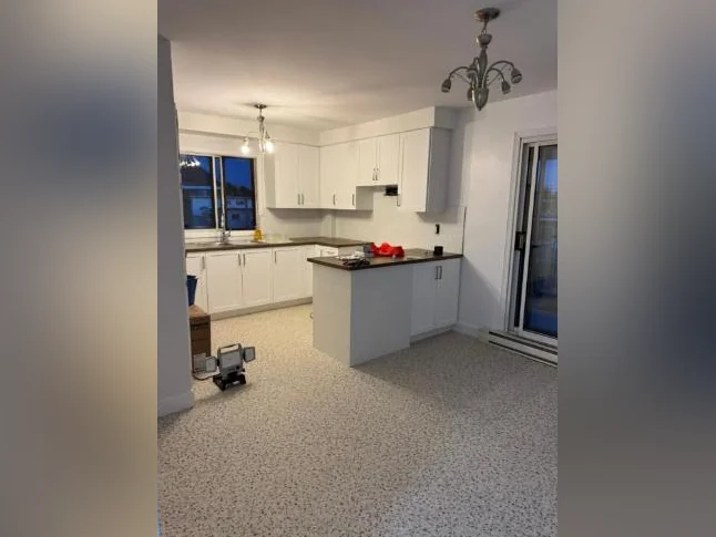 STUNNING 5½ | RENOVATED| SAINT LEONARD | NEXT TO PARK GARIBALDI thumbnail 4