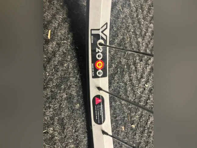 Roue de vélo avec cassette de 7 guires thumbnail 3