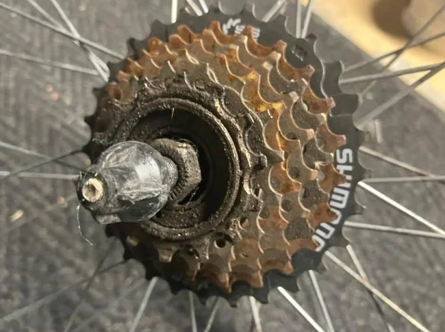 Roue de vélo avec cassette de 7 guires thumbnail 4