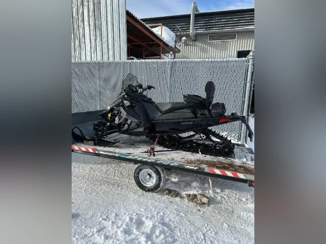2023 polaris prostar indy aventure X2 S4 thumbnail 2