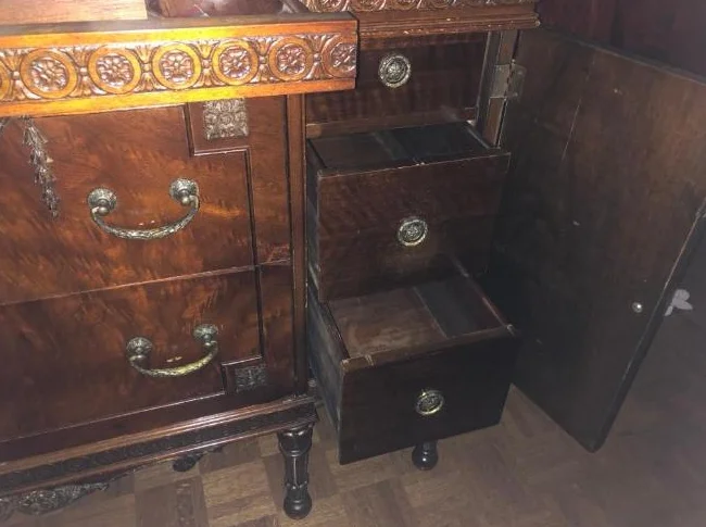 Antique Bedroom sets thumbnail 5
