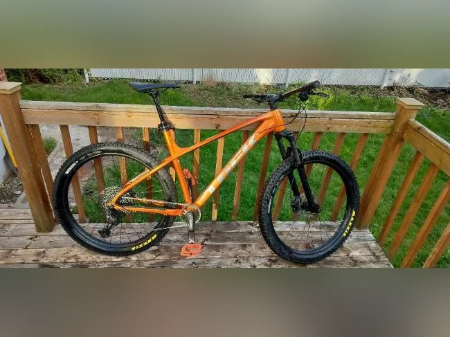 Vélo de montagne Trek roscoe 7 2021 grandeur XL 27.5"