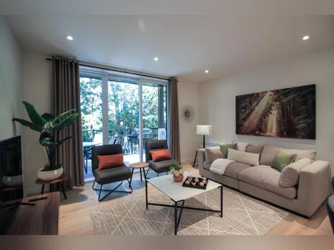 Condo moderne à louer | Gym, ascenseur et stationnement intérieur thumbnail 6