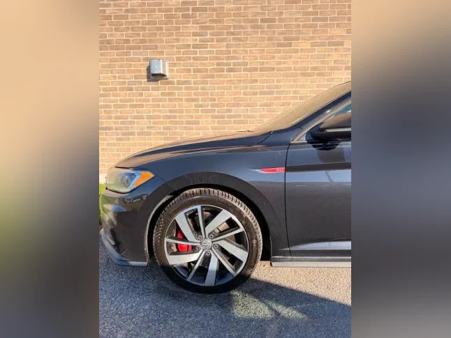 Volkswagen Jetta GLI 2020 Noir – Automatique | Cuir | Toit ouvrant | Audio Beats | 106 000 km thumbnail 3