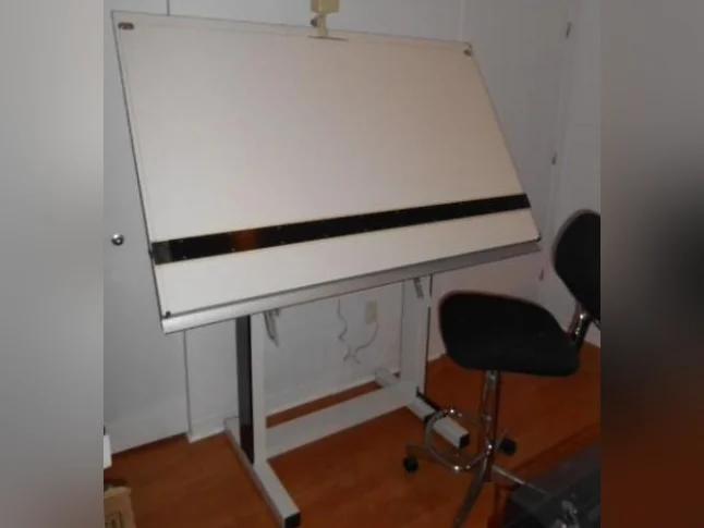 Table à dessin ajustable pour Architecture Technica fabriqué en Italie