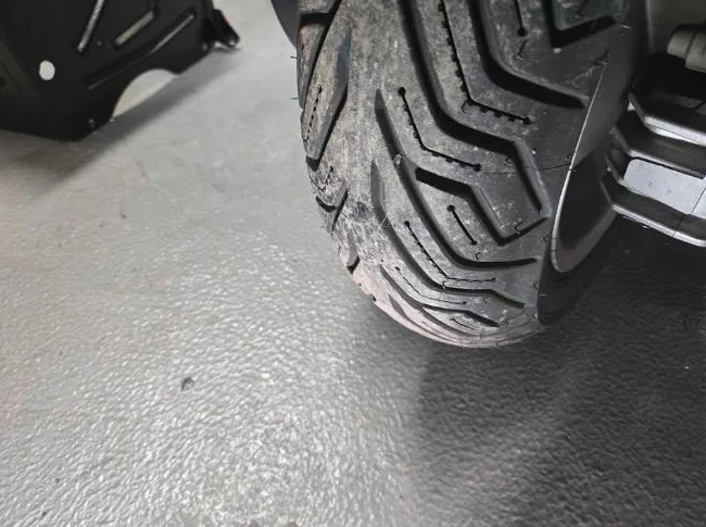 2009 Honda SilverWing thumbnail 9