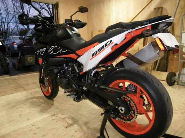KTM 890 SMT 2024 thumbnail 4
