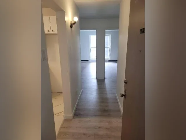 Très Bel Appartement 4 1/2 à Louer - Boulevard Des Sources - DDO - Aussi Studio, 3 1/2