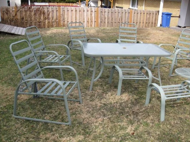 Ensemble de patio - Chaises et tables thumbnail 5