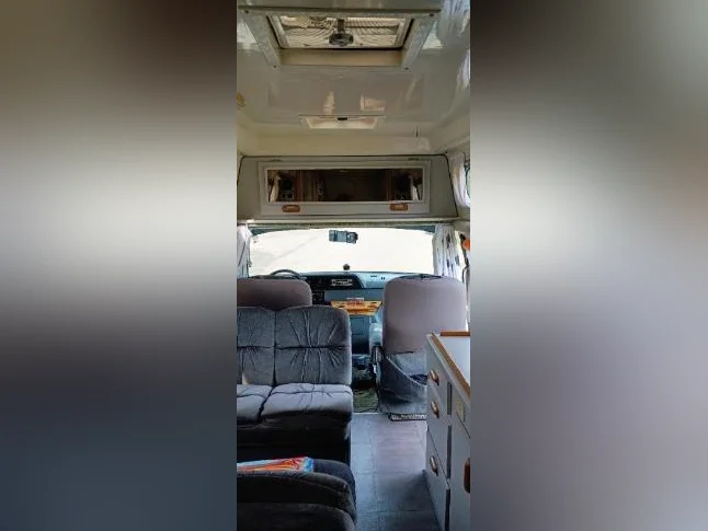 Van Campwagon Dodge Ram 2500 1987 thumbnail 6