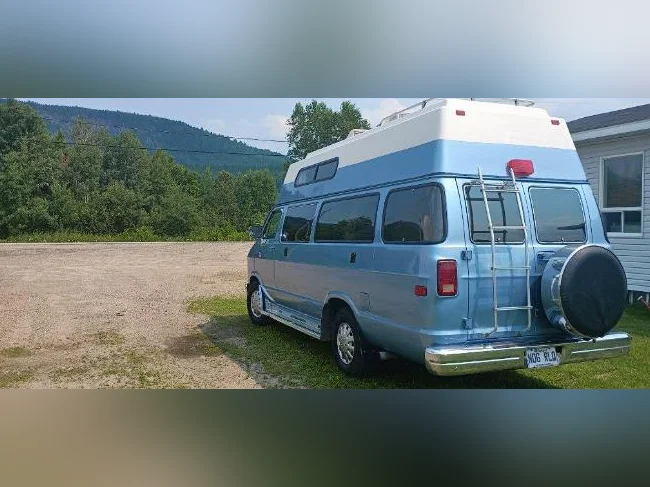 Van Campwagon Dodge Ram 2500 1987 thumbnail 3