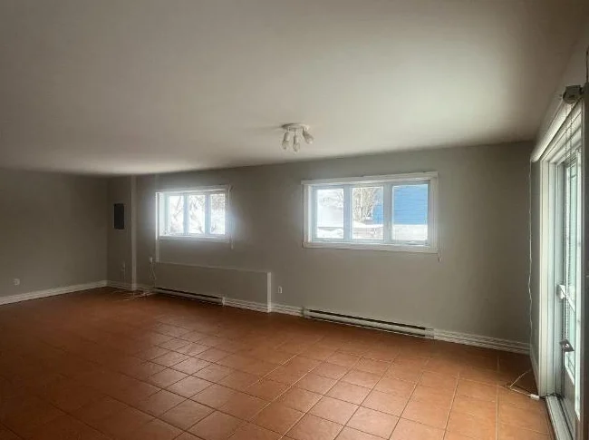 Logement 3 1/2 a louer a Sainte-Adèle thumbnail 4