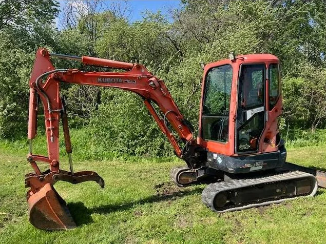 Excavatrice U35 kubota thumbnail 3