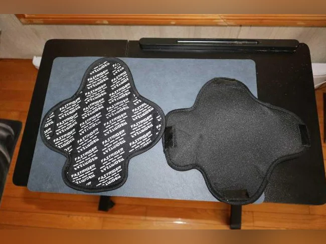 2 casques de moto thumbnail 6