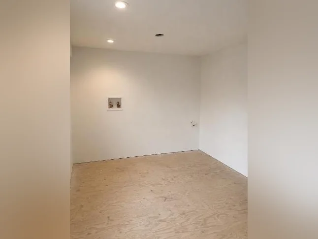 Lumineux 5 1/2 fraîchement rénové | rez-de-chaussée triplex | Charlesbourg thumbnail 10