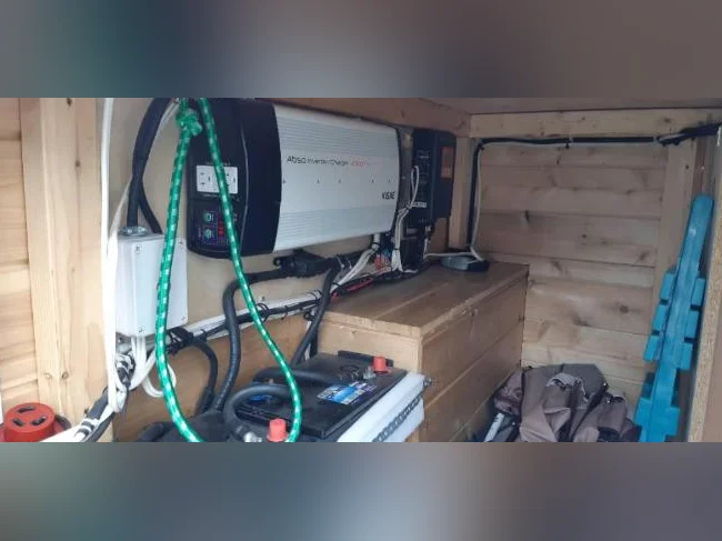 Motorisé Promaster 2020 contruit par des professionnels seulement 50,000 kilomètres thumbnail 9