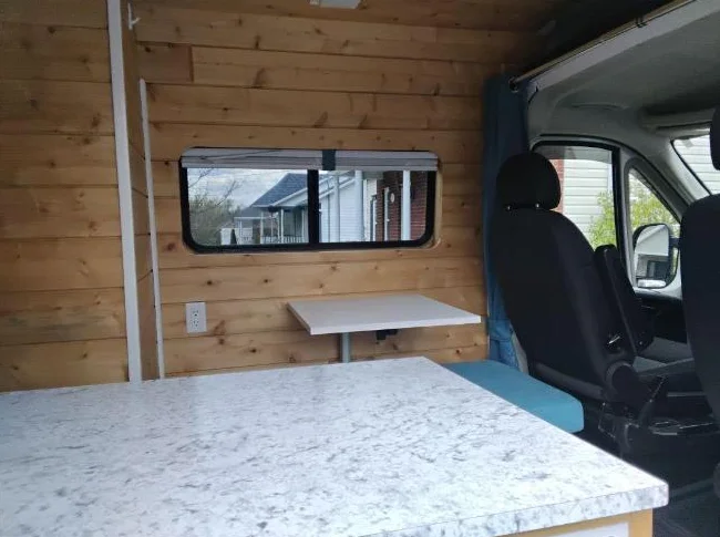 Motorisé Promaster 2020 contruit par des professionnels seulement 50,000 kilomètres thumbnail 7