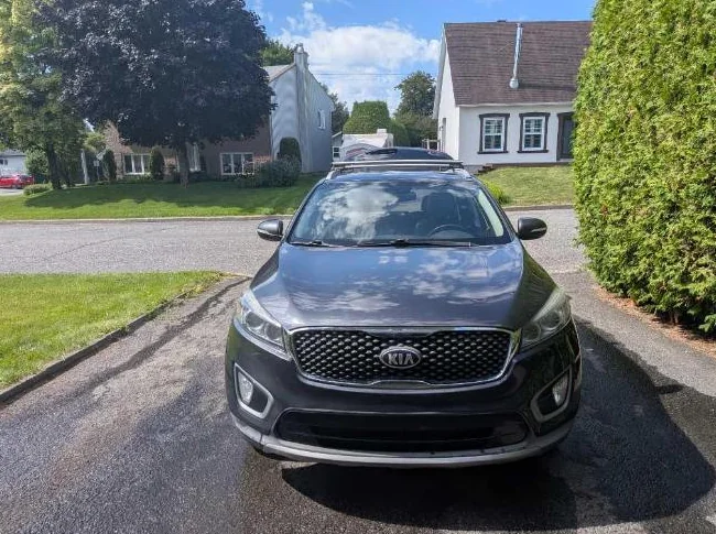 2017 Kia Sorento EX V6 AWD — 160 000 km