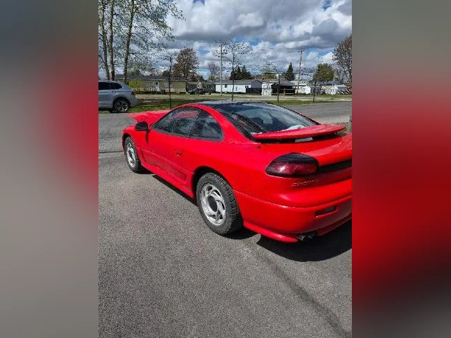 Dodge Stealth R/T 1991  3.0 Litres 24 valves  112950 KL  jamais utilisé l,hiver , mécanique entretenu par propriétaire. thumbnail 2