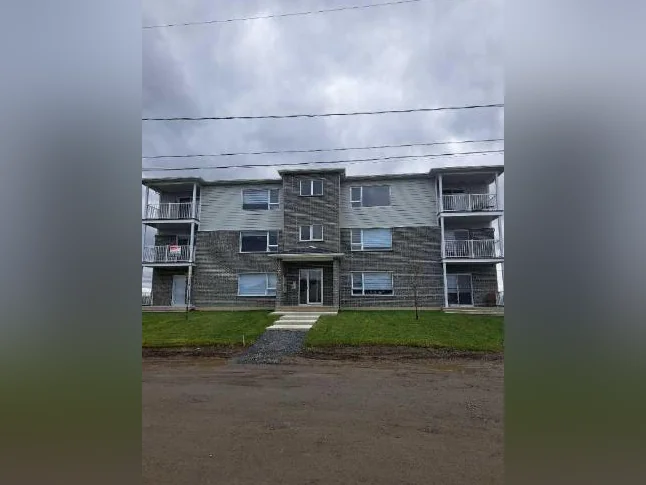CONDO À LOUER