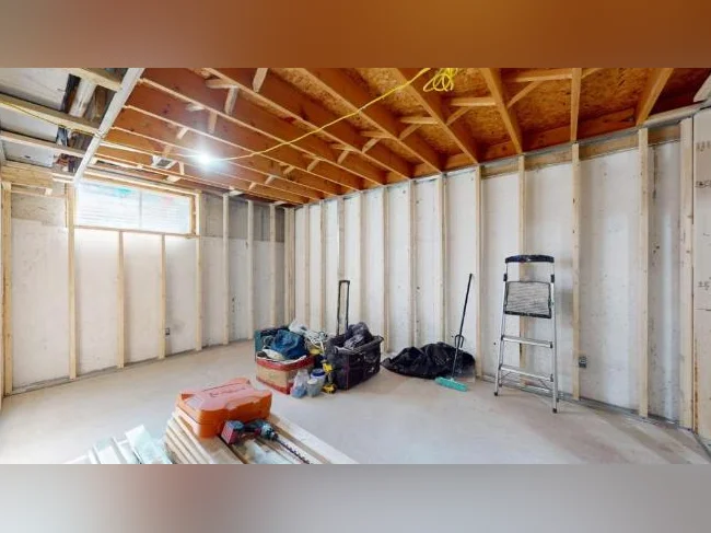 Handyman/Homme a tout faire -- Demolition - Renovation et Ramassage Ces simple ont fait tous !!! thumbnail 7